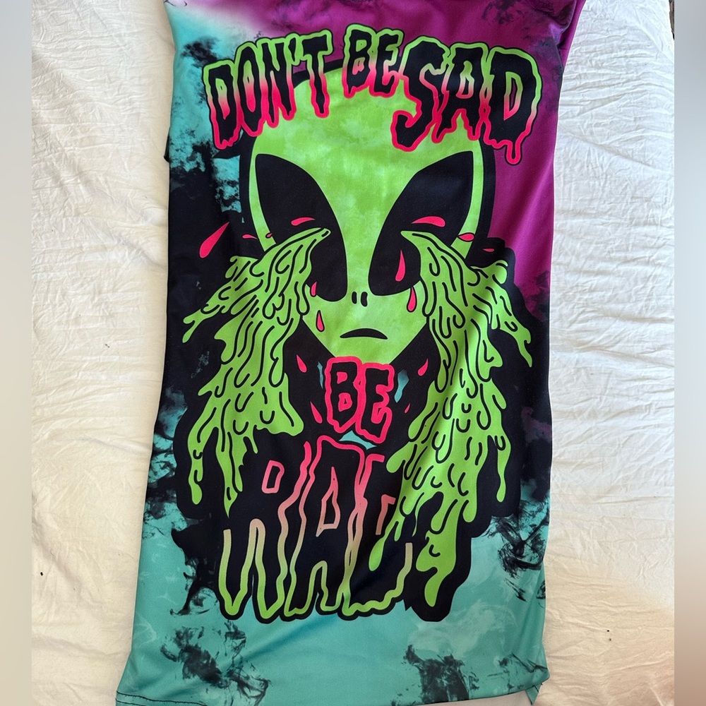 Alien “rave” shirt